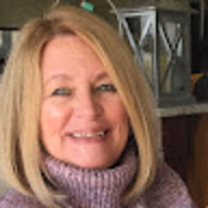 Meet your Posher, Becca